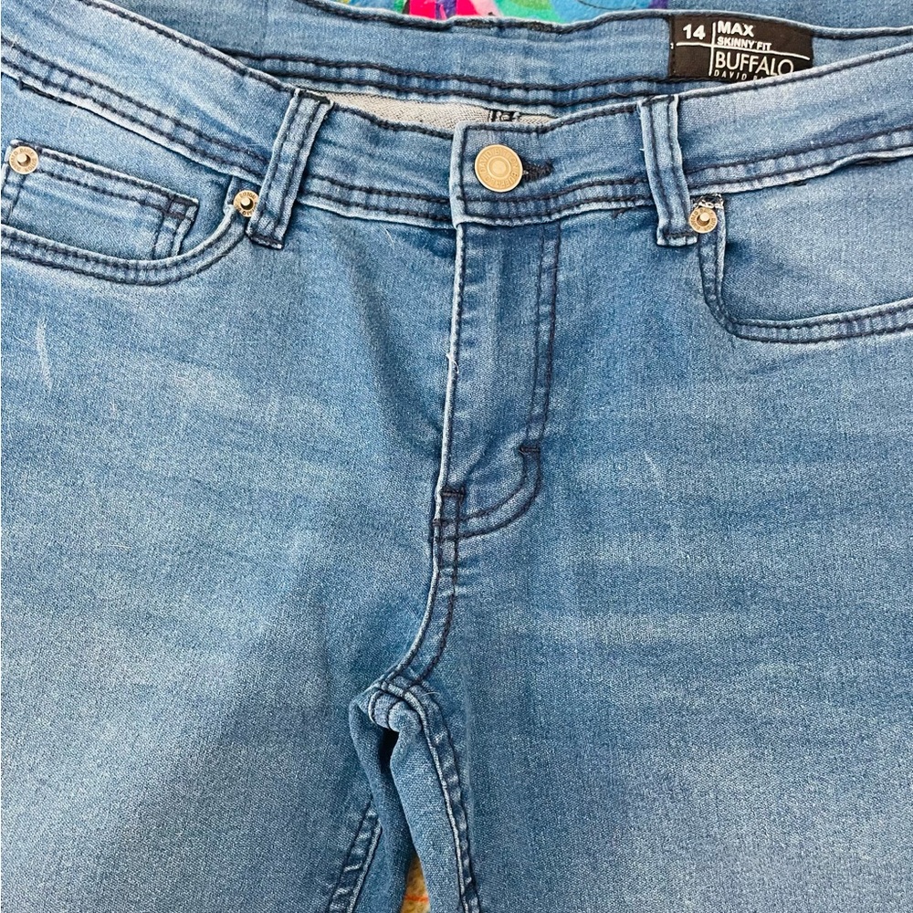 Boys size 14 Buffalo straight leg jean💕💯 I’ve got two pairs. Size 6 woman’s!